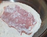 Foto del passaggio 2 della ricetta Scaloppine di maiale alla crema di cipolle
