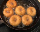 Foto langkah ke 6 dari resep Donat Kentang Empuk Takaran Sendok.