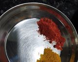 A picture of step 4 of Raw papaya sambharo.