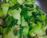Foto langkah ke 3 dari resep Tumis pokcoy bawang putih.