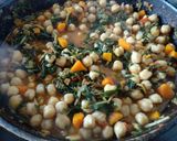 Foto del paso 5 de la receta Pisto de acelgas y garbanzos