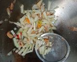 Foto langkah ke 3 dari resep Labu Siam Udang Rebon Tumis Kecap.