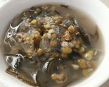 Hình bước làm 3 của món Chè đậu xanh phổ tai nha đam