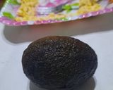 Foto del paso 2 de la receta: La pastita salvadora (palta, huevo y queso crema)