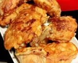 Sajtos párizsi bundában sült, főtt csirke comb gluténmentesen recept fázis 2 fotója
