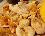 A picture of step 1 of “Omicron Drinks” Honey Lemon with Figs “Omicron 飲品” 無花果檸檬蜂蜜水.