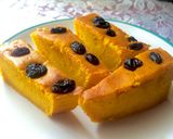 Foto langkah ke 5 dari resep Bolu Labu Kuning Blueberry & Kismis.