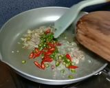 Foto langkah ke 3 dari resep Tumis tempe tahu pedas.