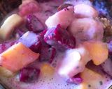 A picture of step 2 of Eatclean/ Smoothie Bowl (Yogurt, Banana, Mango, Dragon Fruit, Almonds, Granola).