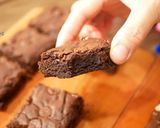Foto langkah ke 1 dari resep Brownies Panggang Kopi Shiny Crust /fudgy brownies shiny crust.