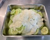 Une image de l'étape 7 de Concombre à la crème, moutarde et ail des ours.