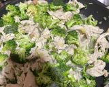Foto del paso 5 de la receta: Pollo en salsa blanca