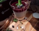 A picture of step 7 of Blueberry coconut parfait.