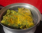 A picture of step 4 of Aluvadi or Pathrode.