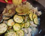 # 23 11 03 Egy újabb "munch" egy tepsis csudi recept fázis 3 fotója
