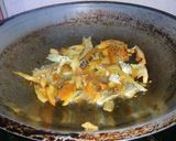 Foto langkah ke 2 dari resep Oseng-Oseng Ikan Asin Saus Tiram.