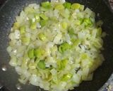 Foto del paso 2 de la receta: Tortilla de boniato, puerro y calabacín