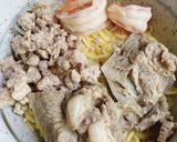 Hình bước làm 3 của món Mì Trứng Sườn Tôm Thịt