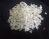 A picture of step 2 of Pasta in red sauce.