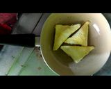 Foto langkah ke 6 dari resep Roti Goreng Sayuran.