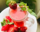 A picture of step 3 of Strawberry and watermelon juice.