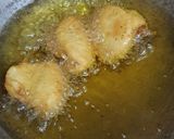 Gambar langkah 3 resipi Cucur susu.