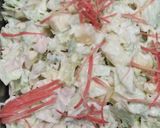 A picture of step 4 of Apple salad with chicken cabbage.
