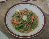 Foto langkah ke 7 dari resep Krengsengan Usus-Sayur.