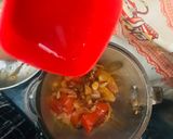 A picture of step 3 of Pizza sauce.