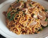 Foto langkah ke 5 dari resep Bakmi Goreng Sederhana.