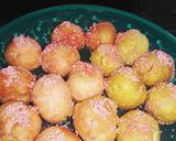 Foto langkah ke 11 dari resep Pinky Pops (Mini Donuts).