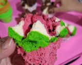Foto langkah ke 4 dari resep Bolu Kukus Mekar 🍉.