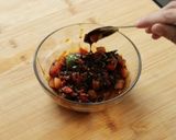 Foto langkah ke 6 dari resep Udang Goreng Asam Jawa Devina Hermawan.