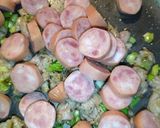 Foto del paso 2 de la receta: Salchipapa con carne