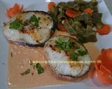 Foto del paso 1 de la receta Merluza a la plancha con salsa de ajo y pimentón con verdurítas al vapor