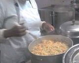A picture of step 6 of Vegetable rice.
