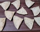 A picture of step 6 of Mini Aloo Samosa.