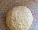 A picture of step 4 of Cream buns.