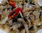 รูปขั้นตอนการทำที่ 4 ของ หอยหลอดผัดฉ่า