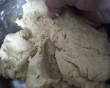 A picture of step 1 of Leftover dal paratha.