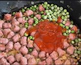 Foto del paso 6 de la receta: Arroz relleno de salchichas