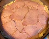 Foto del paso 7 de la receta: Torta de jamón, provolone, tomate y albahaca