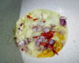 Foto langkah ke 2 dari resep Telur Ceplok Kecap.