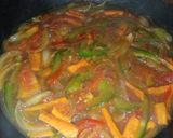 A picture of step 2 of Street style wet chicken noodles.