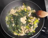 Foto del paso 2 de la receta Pasta verde con espinacas y champiñón