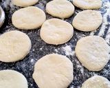 A picture of step 8 of Arabic Dough Pizza.