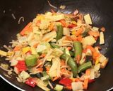 Tejszínes-kapros tőkehal színes tésztával recept fázis 2 fotója