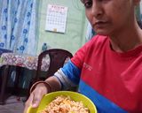 A picture of step 2 of Bhelpuri.