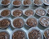 Foto langkah ke 6 dari resep Brownies Cookies In Cup.