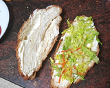 Foto del paso 2 de la receta: Croissant con ensalada y queso majorero